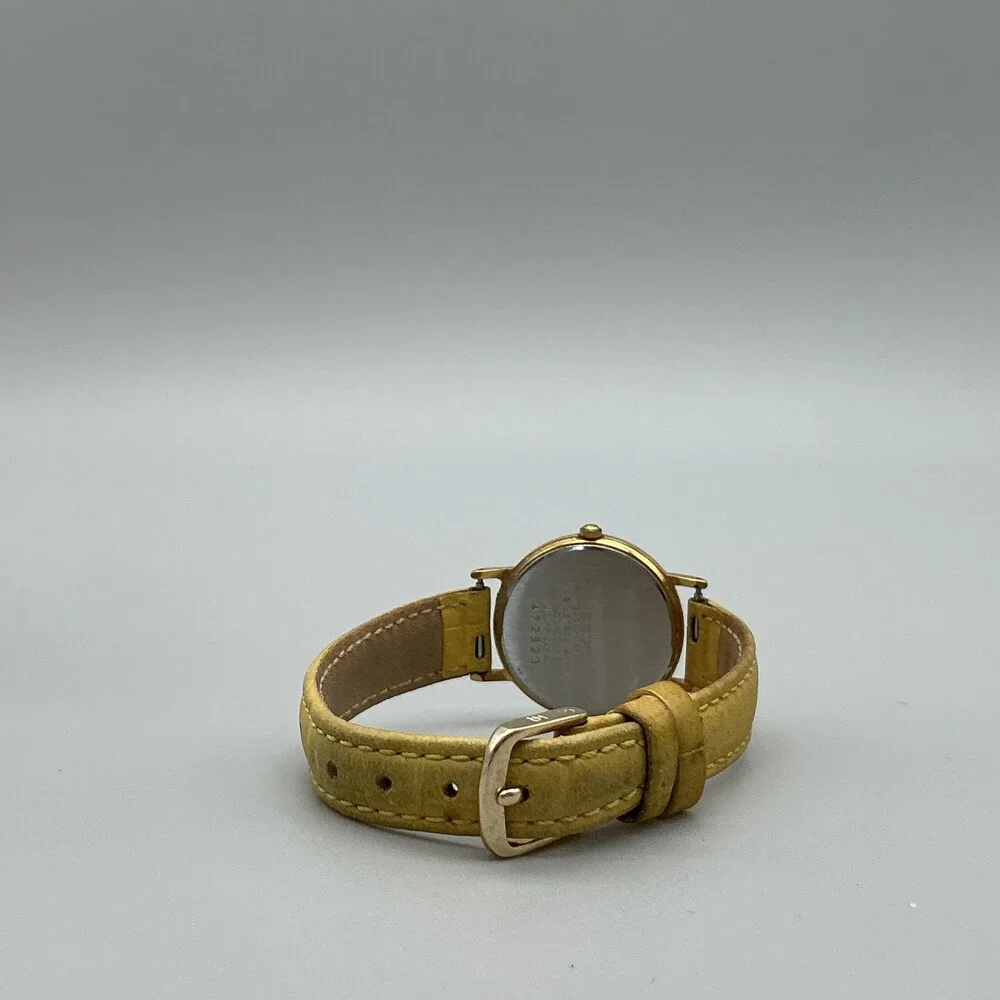 Vintage Seiko 1N00-0D58 Womens Watch 26mm White Dial Yellow Leather New Battery